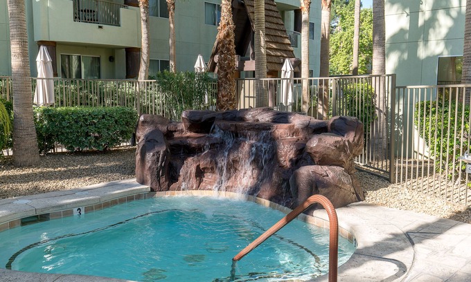 Las Vegas Apartment | Tahiti Resort