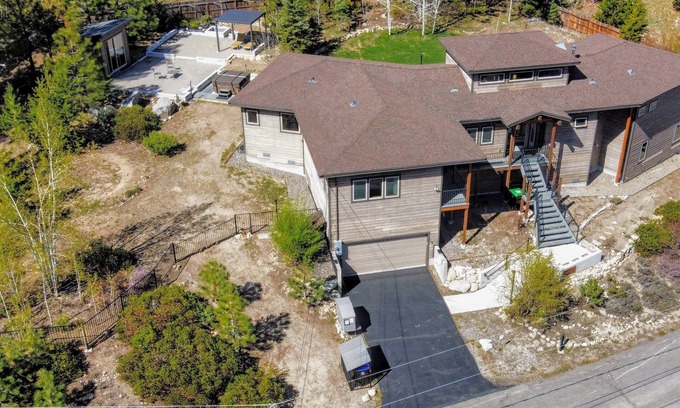 Mountain View Estates House | Tahoe Luxe - Family Perfect Estate - HotTub+Views First Snow!