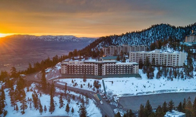 Tahoe Village Apartment | Tahoe Ridge Studio - Fantastic and beautiful views!