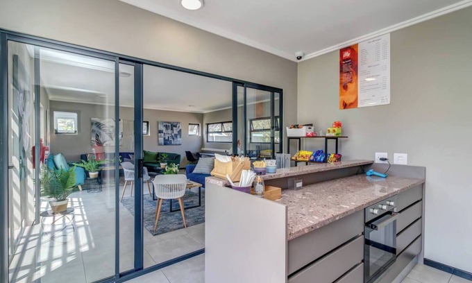 Greater Johannesburg Metropolitan Area Condo | Tali La in - 2Bed - 2Bath Fourways-Sandtonnn