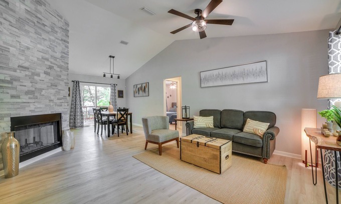Tallahassee House | Tallahassee Home w/Private Deck: 4 Mi to Downtown