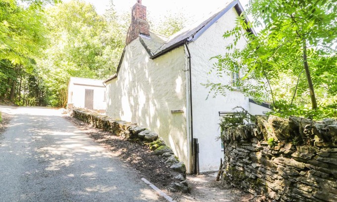 Llangollen House | Tan Y Bedw Ucha