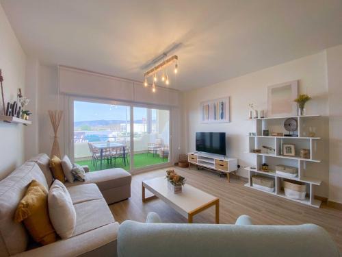 Tarifa Apartment | Tarifa Cozy House - TERRAZA , PISCINA , PARKING