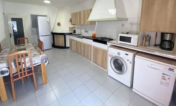 Roses Town Center Cottage | TARRAGONA Attached house with 4 bedrooms on the center of Roses