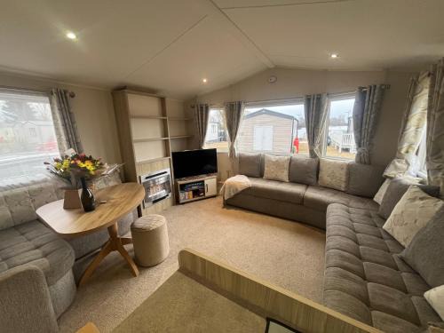 Tattershall House | Tattershall Lakes Caravan