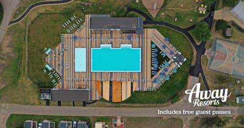 Tattershall House | Tattershall Lakes Country Park