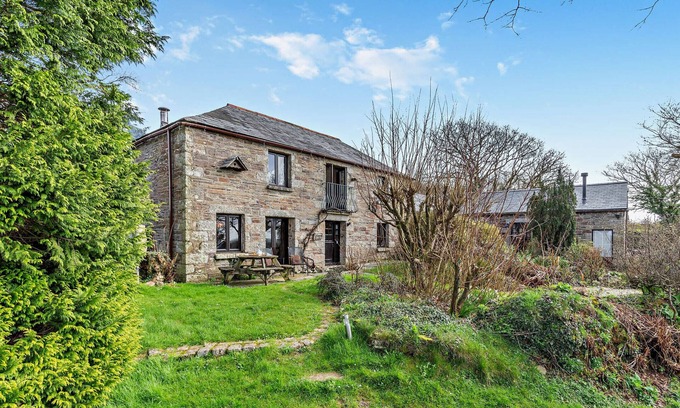 Bodmin House | Tawnawood - Two Bedroom House, Sleeps 4