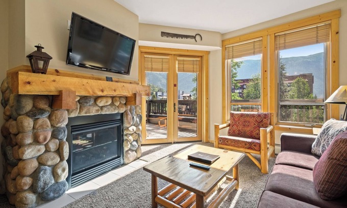 Copper Mountain Village Condo | Taylor's Crossing 1 Bedroom Condo #201 by RedAwning