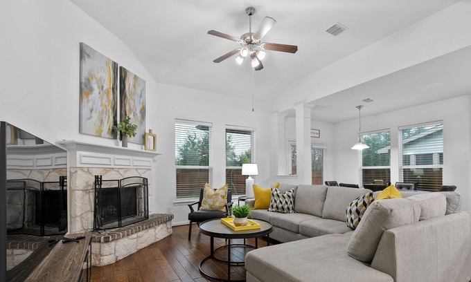 Wylie House | TCH - 4BR/2.5BA Home in Wylie - HF