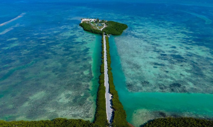 Florida Keys House | Tea Table Key Private Island Estate and Wedding Venue