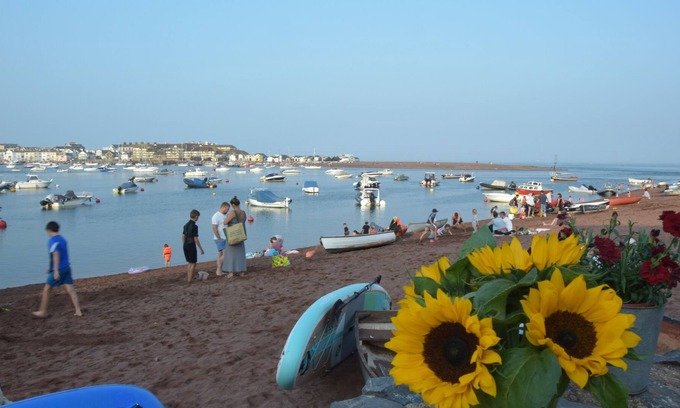 Kingsteignton Apartment | Teign Head Garden Apartment