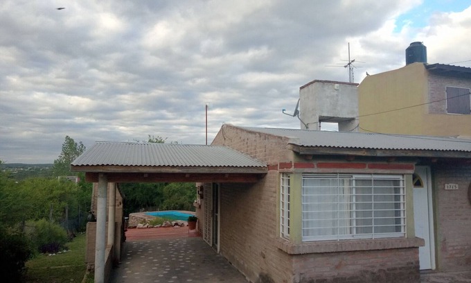 Villa Parque Siquiman House | TEMPORARY RENTAL IN CORDOBA AT A VERY GOOD PRICE!