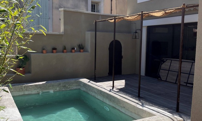 Chateauneuf-de-Gadagne House | Ten minutes from Avignon and Isle sur Sorgue, in the heart of the village, charming villa