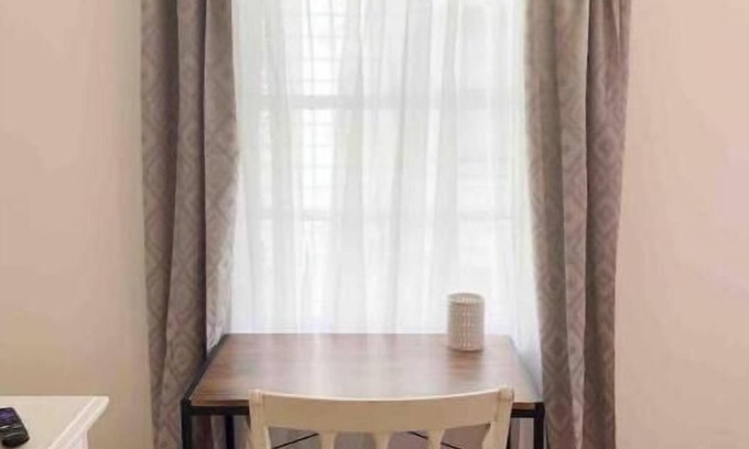 Decatur House | Tennyson House-3 bedrooms of convenience and ease