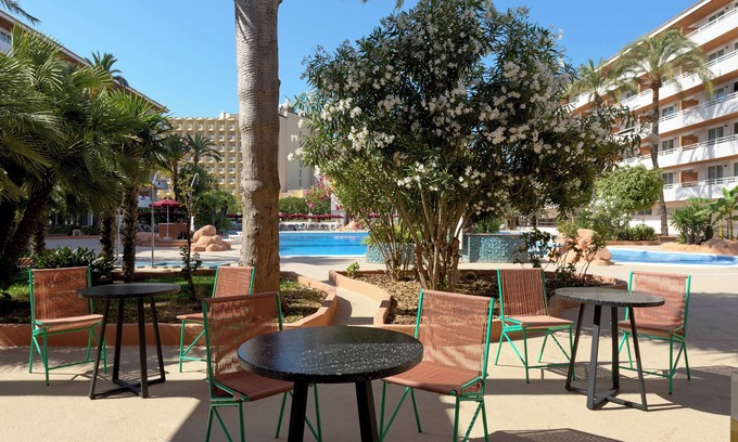 Calvia Hotel | tent Calvia Beach