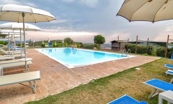 Civitavecchia Bed & Breakfast | Tenuta dell'Argento - Room 6 by Rentbeat