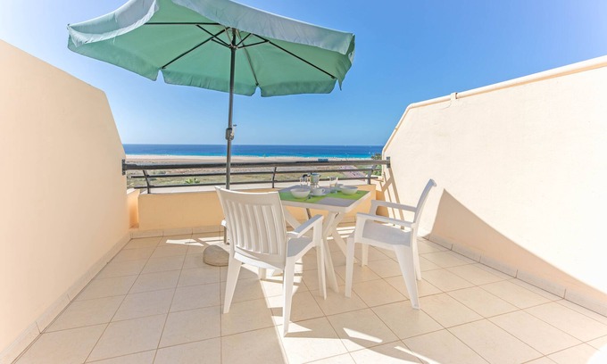 Morro Jable Apartment | terrace and ocean view, Wi-Fi, 6th floor