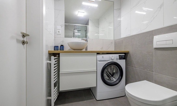 Nove Mesto Apartment | Terrace Vibes Studio, private parking, top location