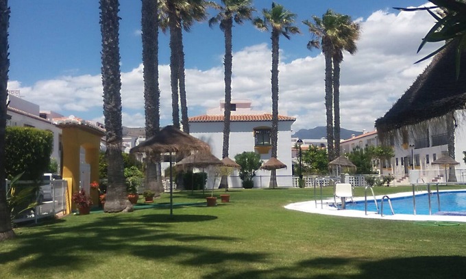 Salobrena Ski Chalet | Terraced house: garden and porch 150m from sea