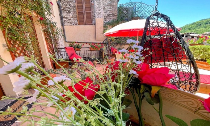 Spoleto Apartment | Terrazza Bella/air-con, Spoleto central, 10 mins walk/train station, Rome 1 hr