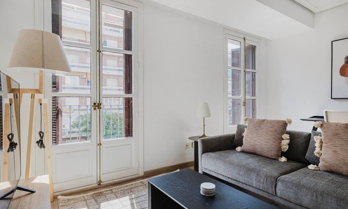 Tetuan Apartment | Terrific Berruguete 2BR w/Balcony, A/C, Doorman & Washer, by Blueground
