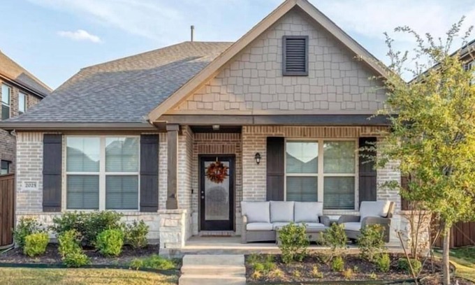 Little Elm House | Texas Corporte Housing Solutions 3 BDR Home