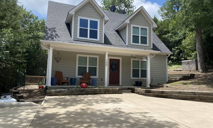 Pottsboro House | Texoma Lake - Cozi 4 Bedroom Home in Tanglewood, 1 mile from Highport Marina
