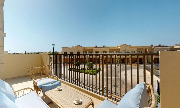 Dubai Apartment | TH40 Elegant - Three Bed Villa in Jumeirah Golf Estate