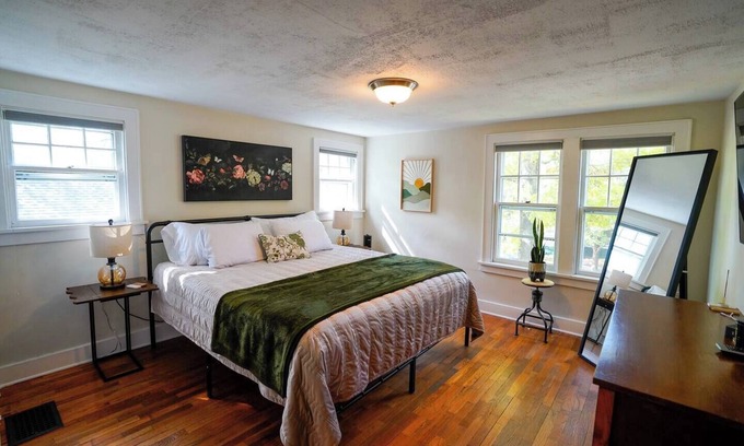 University Place House | The 1800