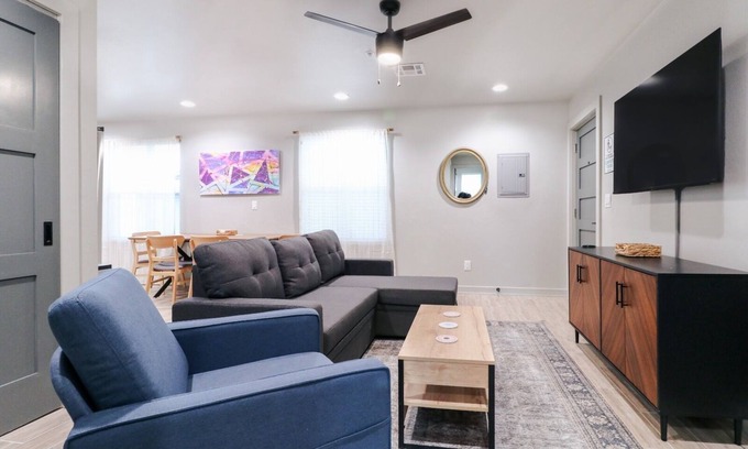 Central Oklahoma City Apartment | The 405 Contemporary