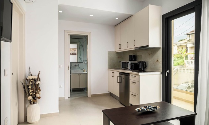 Ipsos Apartment | The 7 Suites, An Elegant Living in Ipsos by Konnect