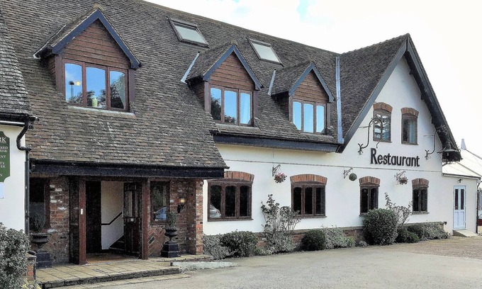 Meppershall Hotel | The Airman Hotel