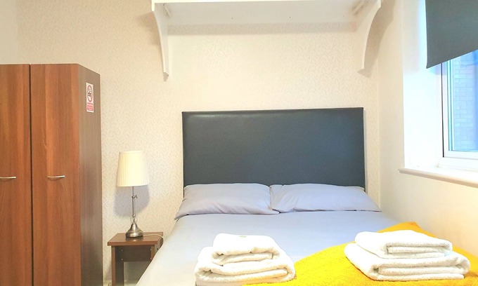 Bradford Apartment | The Alpha - Double one bedroomed apartment