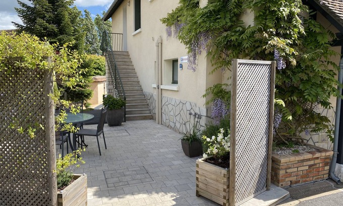 Verdigny Apartment | THE ANNEX holiday home in the heart of the vineyard