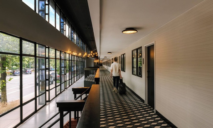 Brookline Apartment | The Arcadian powered by Sonder | Accessible Double Full Room w/Street View