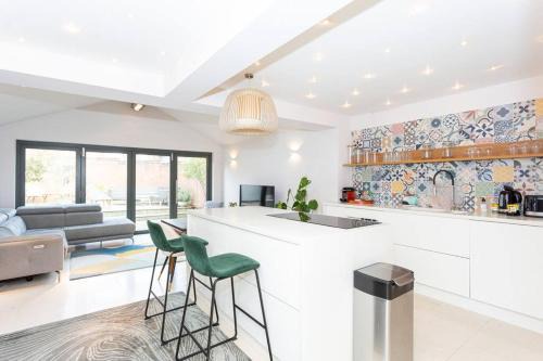 South Woodham Ferrers House | The Art House by Sorted Stay