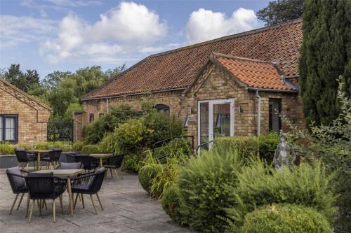 North Killingholme Hotel | The Ashbourne Hotel, BW Signature Collection