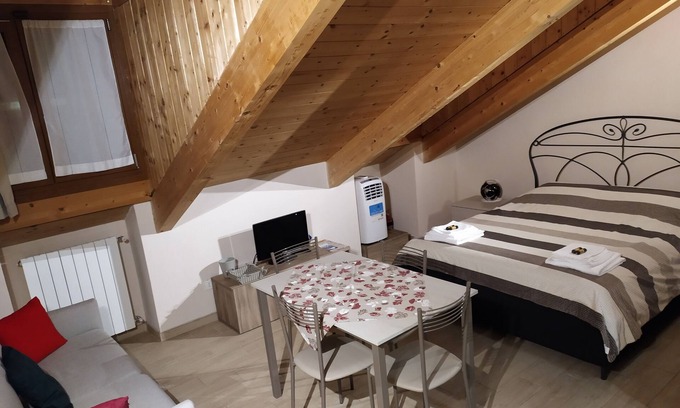 Historic Centre Apartment | THE ATTIC OF THE ARTISTS (CIR 00127200470)
