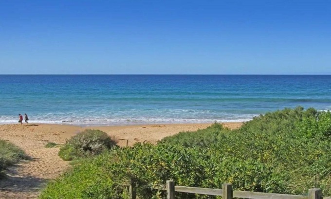 Culburra Beach Cottage | The Batch – pet friendly house