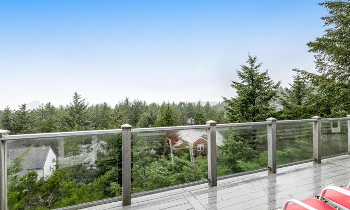 Pacific City House | The Beach Bunkhouse