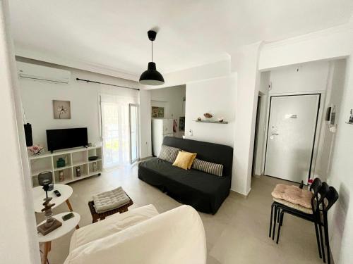 Paralia Dionysiou Apartment | The Beach House