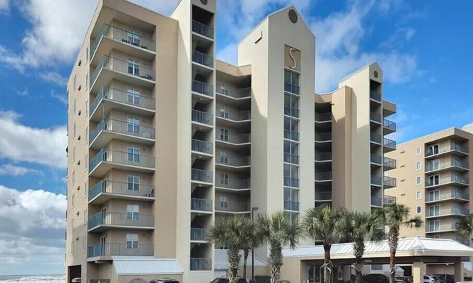 Gulf Shores Condo | THE BEACH IS OPEN ALL YEAR!nStart Planning Your Fall and Winter Vacation Today!