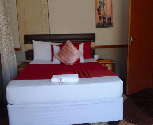Rustenburg House | The Best Moments guesthouse