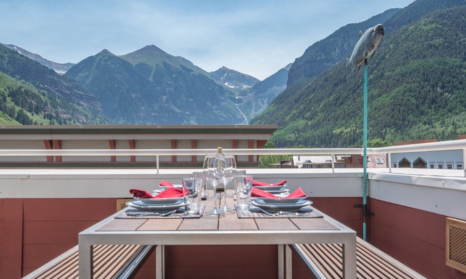 Telluride Condo | The Best Views in Telluride - 3 Bdr Penthouse with Private Wrap Around Deck and Hot Tub