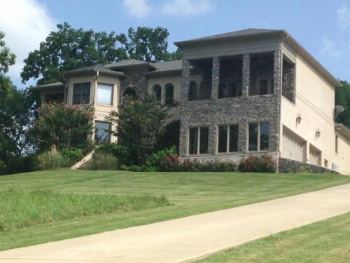 Columbia House | The Big House on Pleasant Valley Farm