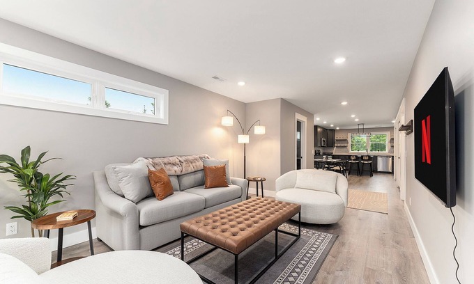 Lake Leelanau Condo | π² The Birches β Luxury Condotel in Downtown Lake Leelanau | U4