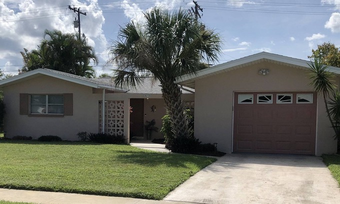 Skylark Estates House | The Bird House- Fall Special Rates!