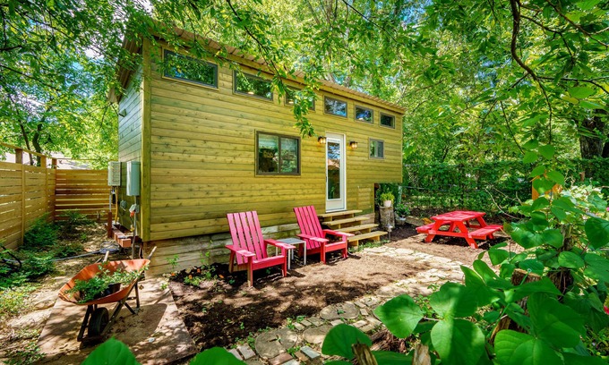 New Ulm House | The Bird’s Nest~ a bit of Eden in New Ulm