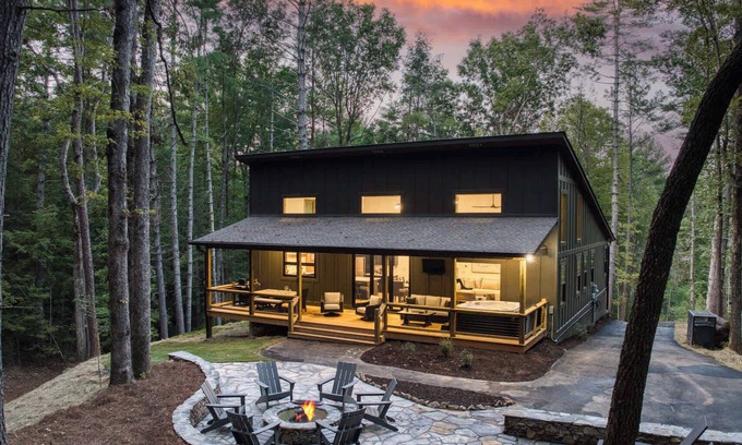 Ellijay Cabin | The Black Still - Hot tub-Private-Modern-Fire Pit