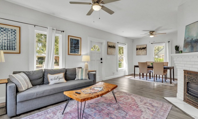 Lakeland House | The Blue House in Historic Downtown Lakeland